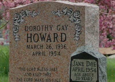 Headstone for Dorothy Gay Howard.