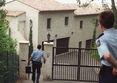 Police arriving to the house.