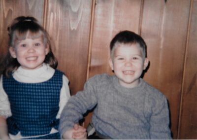 A childhood photo of Robin and her brother, Steven.